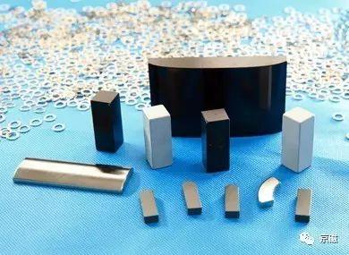 國民(min)手機用(yong)眼行(xing)為大數據(ju)報(bao)告與(yu)鑄(zhu)造(zao)材料技術(shu)研(yan)發(fa)的交(jiao)叉(cha)分(fen)析(xi)